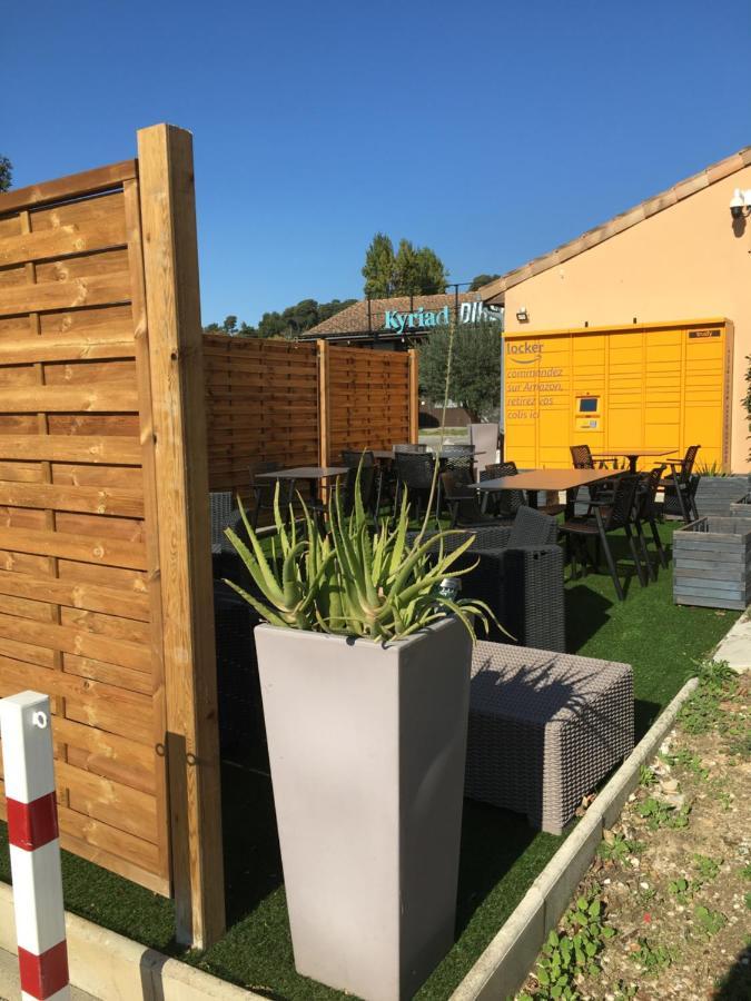 Kyriad Direct Marseille Est La Valentine La Penne-sur-Huveaune Zewnętrze zdjęcie