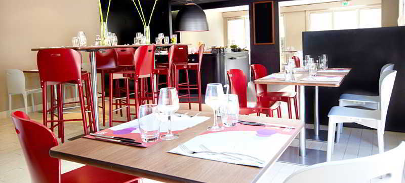 Kyriad Direct Marseille Est La Valentine La Penne-sur-Huveaune Zewnętrze zdjęcie