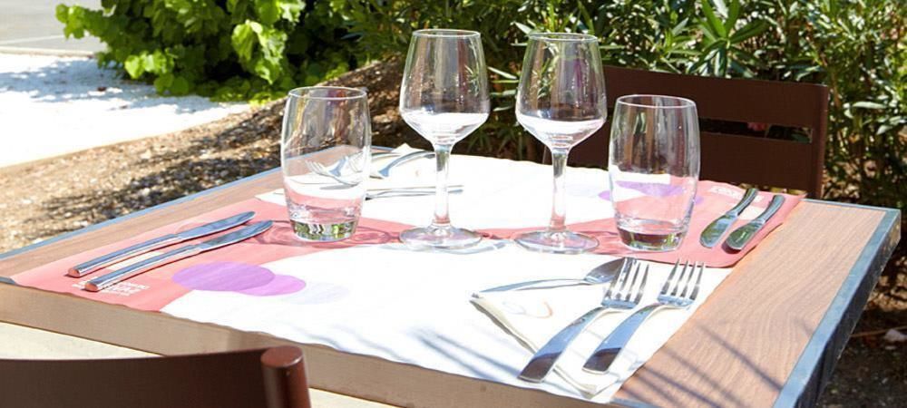 Kyriad Direct Marseille Est La Valentine La Penne-sur-Huveaune Zewnętrze zdjęcie